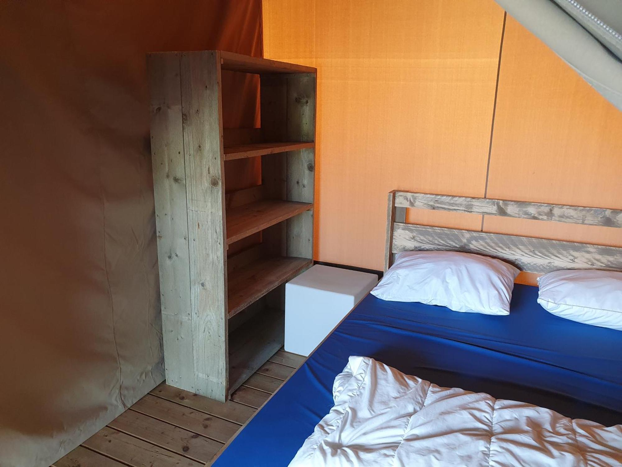 Camping De Oude Rijn Ter Aar Ruang foto